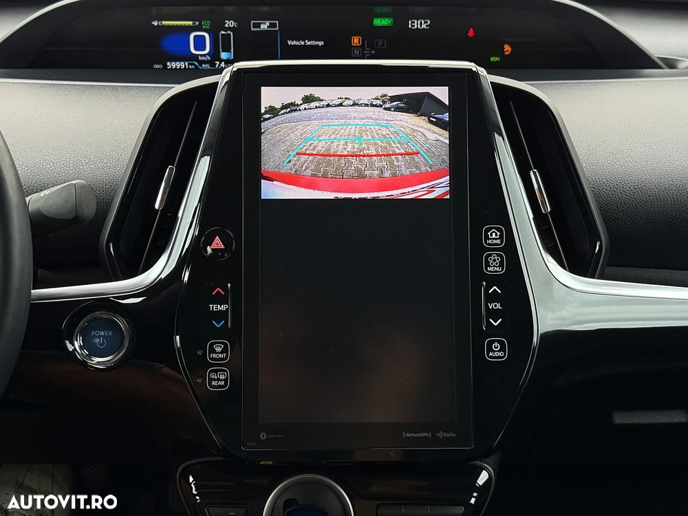 Toyota Prius Plug-in Hybrid Executive - 11