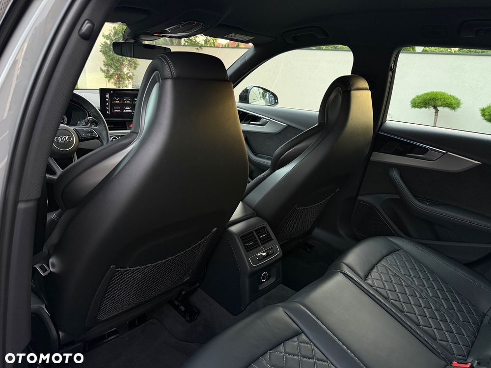 Audi A4 Avant 45 TDI quattro tiptronic S line - 39