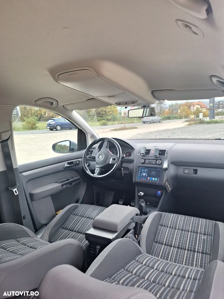 Volkswagen Touran 2.0 TDI DPF Cross - 8