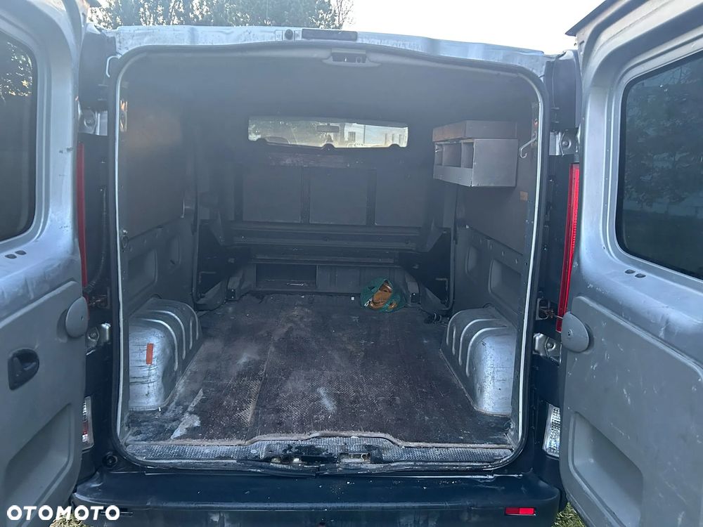 Renault Trafic - 13