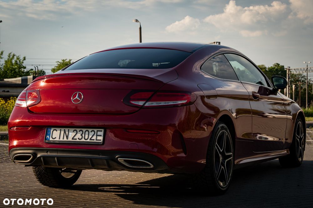 Mercedes-Benz Klasa C 300 d 4Matic 9G-TRONIC AMG Line - 10