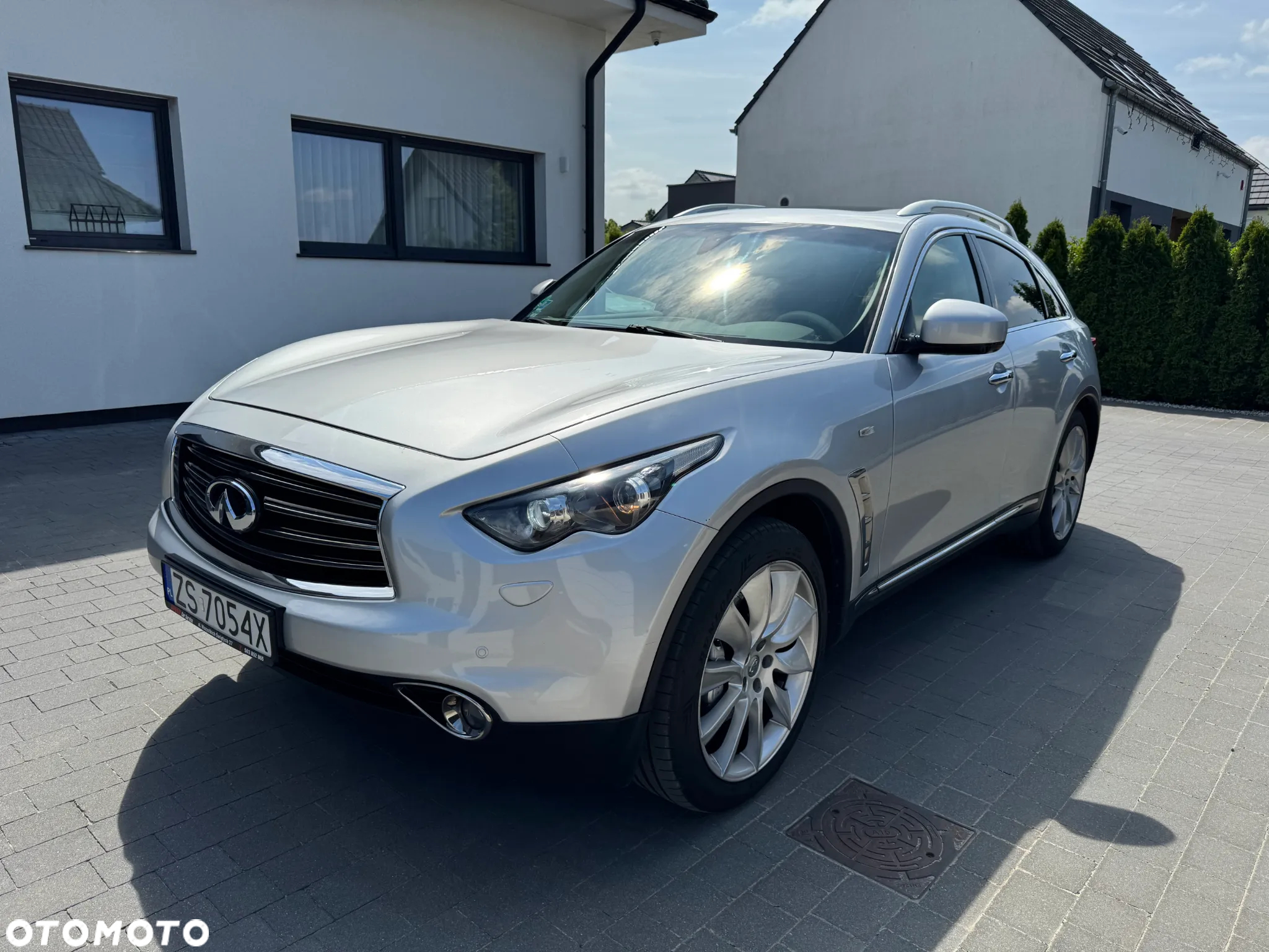 Infiniti FX FX30d S - 3
