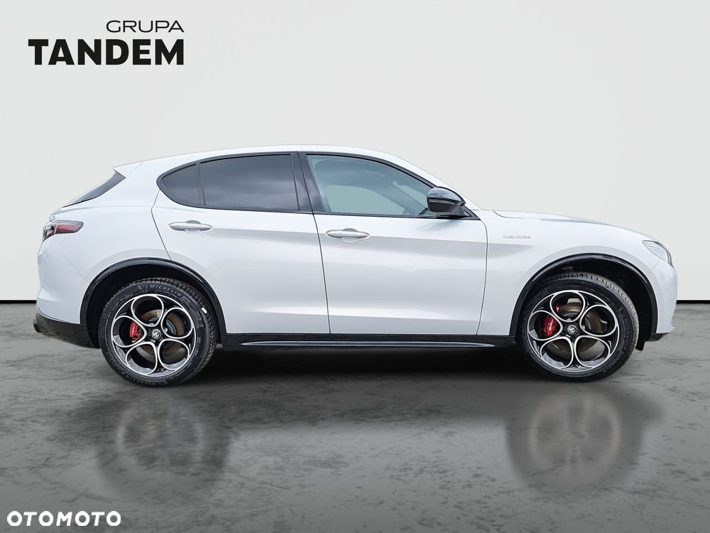 Alfa Romeo Stelvio - 4