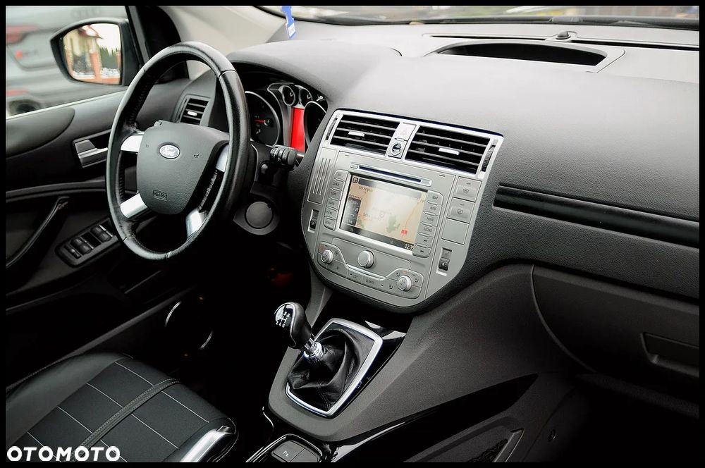 Ford Kuga 2.0 TDCi Titanium - 34