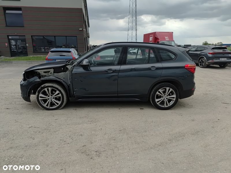 BMW X1 sDrive18i Advantage - 22