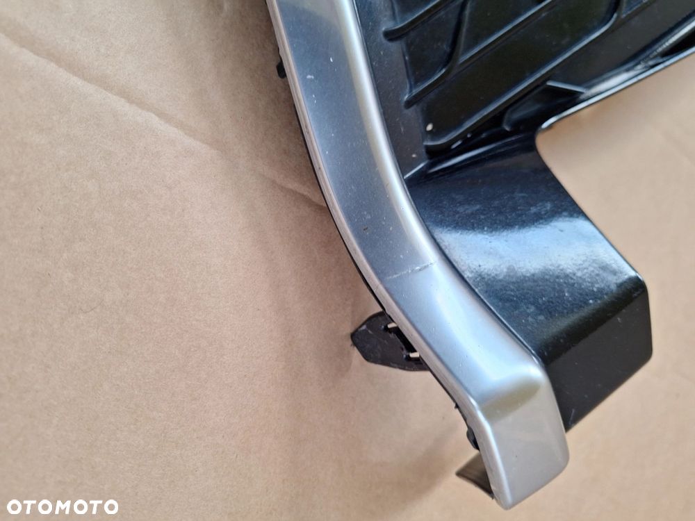 TOYOTA YARIS III LIFT 14-17 KRATKA ATRAPA ŚRODKOWA ZDERZAKA PRZÓD+CHROMY ORYG. TOYOTA 53102-0D060 / 53112-0D410 WYSYŁKA - 9