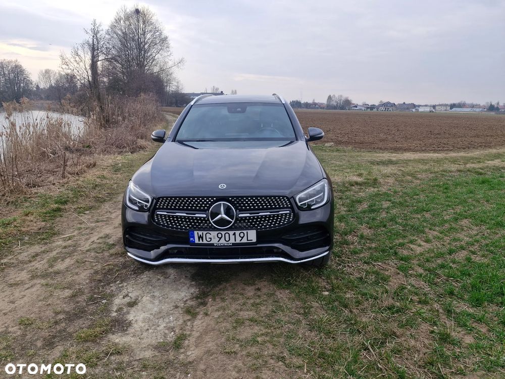 Mercedes-Benz GLC 300 4Matic 9G-TRONIC - 2