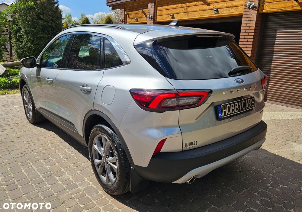 Ford Kuga - 8