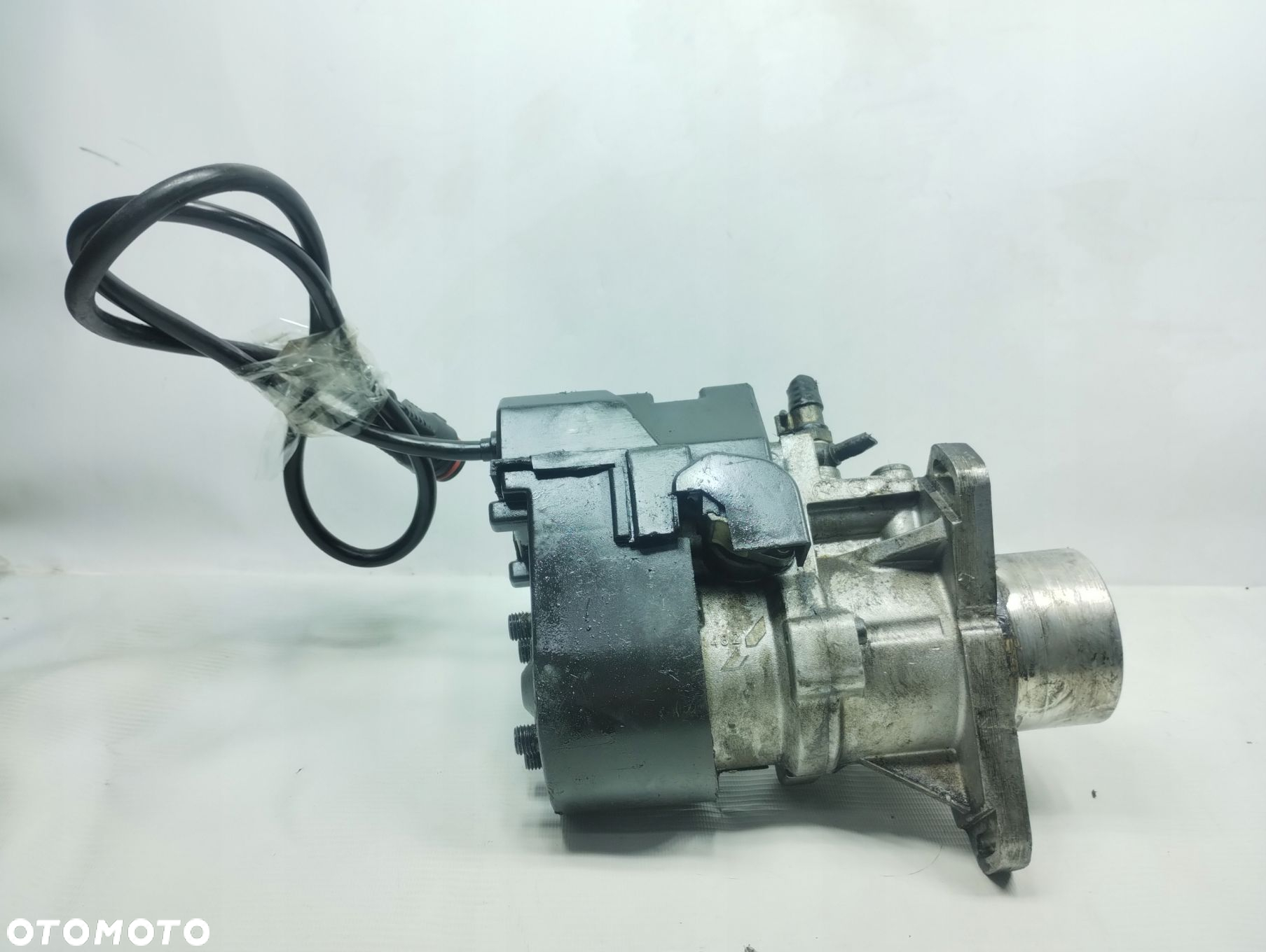 Mercedes W210 2.5 Pompa Wtryskowa 6040700101 - 4