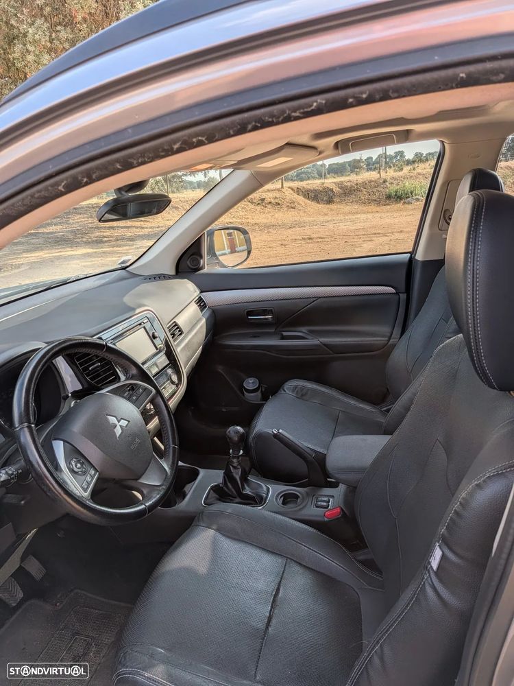 Mitsubishi Outlander 2.2 DI-D Instyle - 7