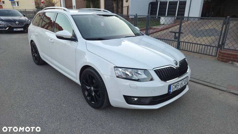 Skoda Octavia 1.6 TDI DPF DSG Elegance - 8