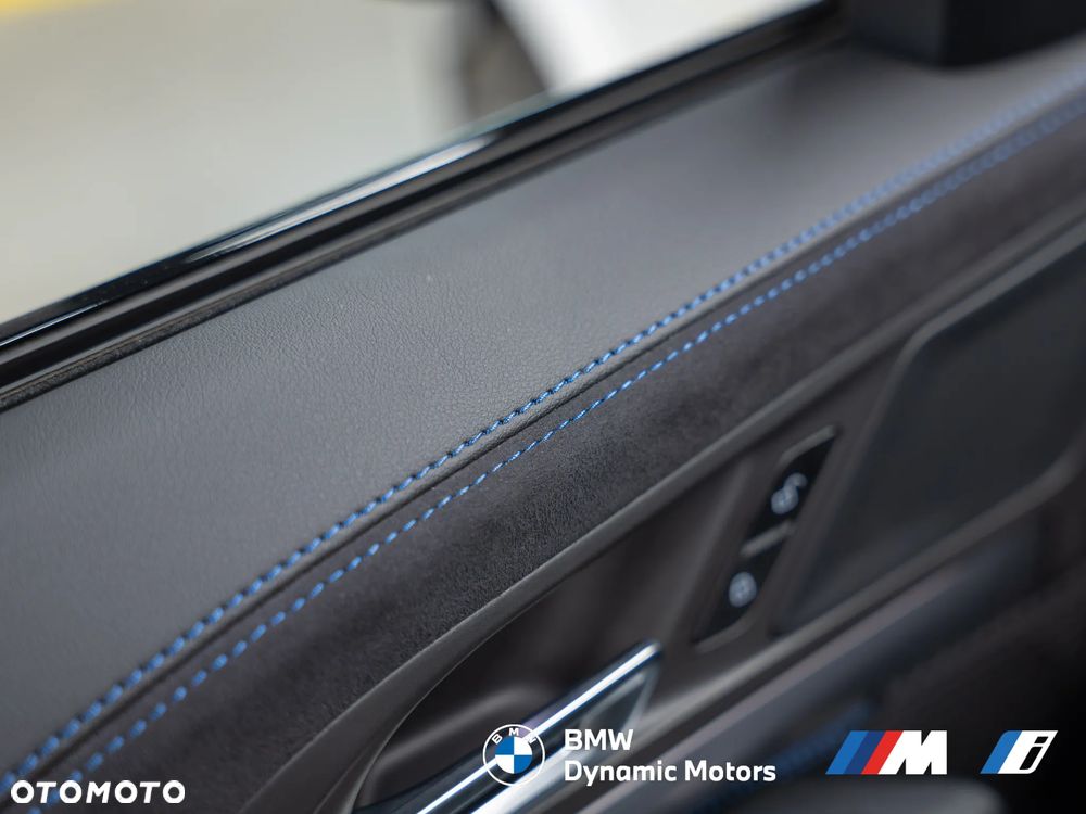BMW iX2 eDrive20 - 27