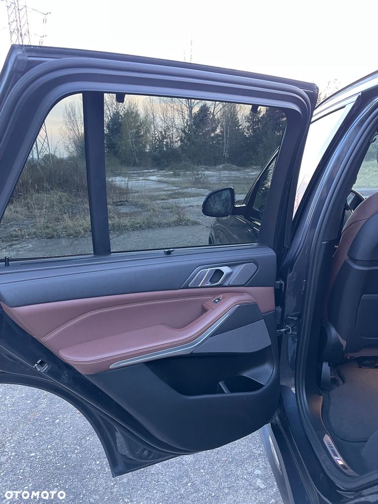 BMW X5 xDrive45e - 25