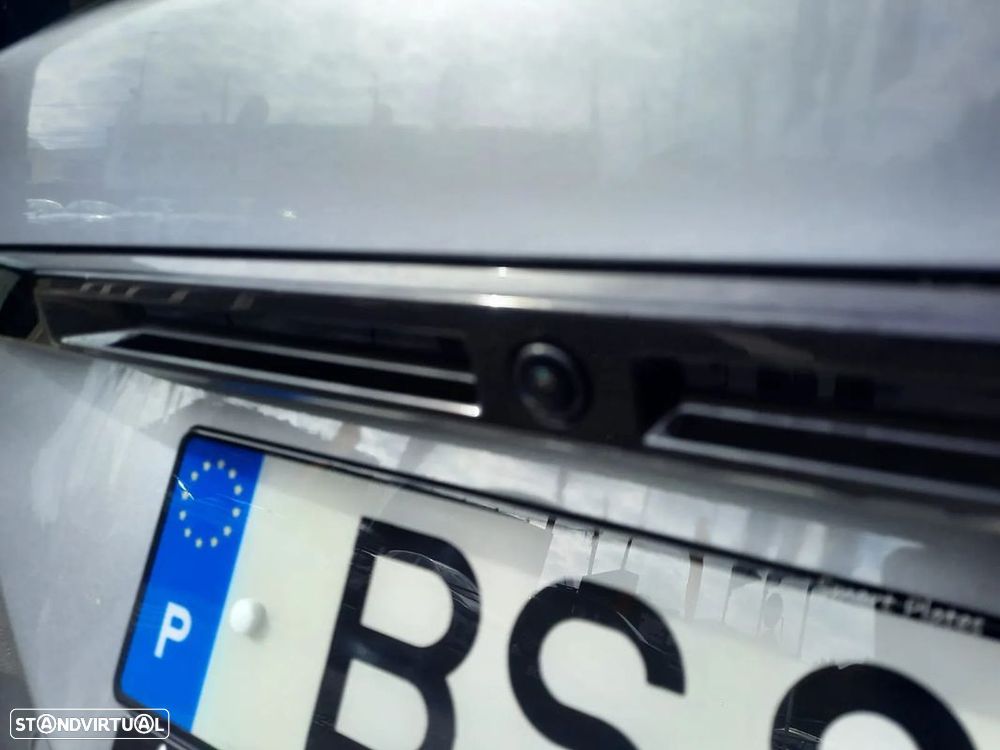 Peugeot 2008 1.2 PureTech Allure - 9