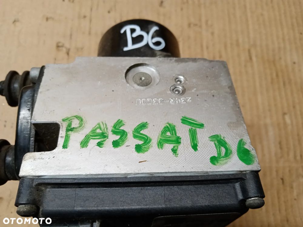Pompa sterownik ABS VW Passat B6 3C0614095Q - 10