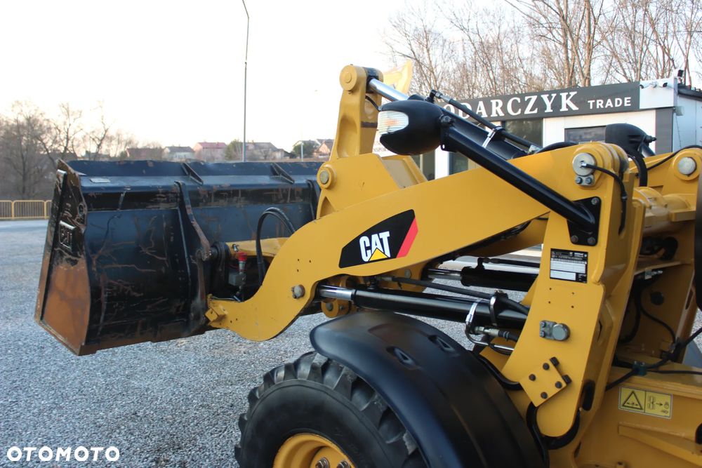 Caterpillar 907H2 Łyżka Widły Centralne Smarowanie Sprowadzona - 11