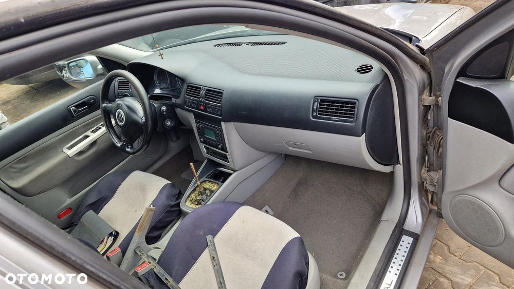 VW BORA 1,6 FSI NA CZĘŚCI - 6