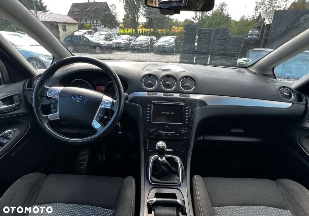 Ford S-Max - 10