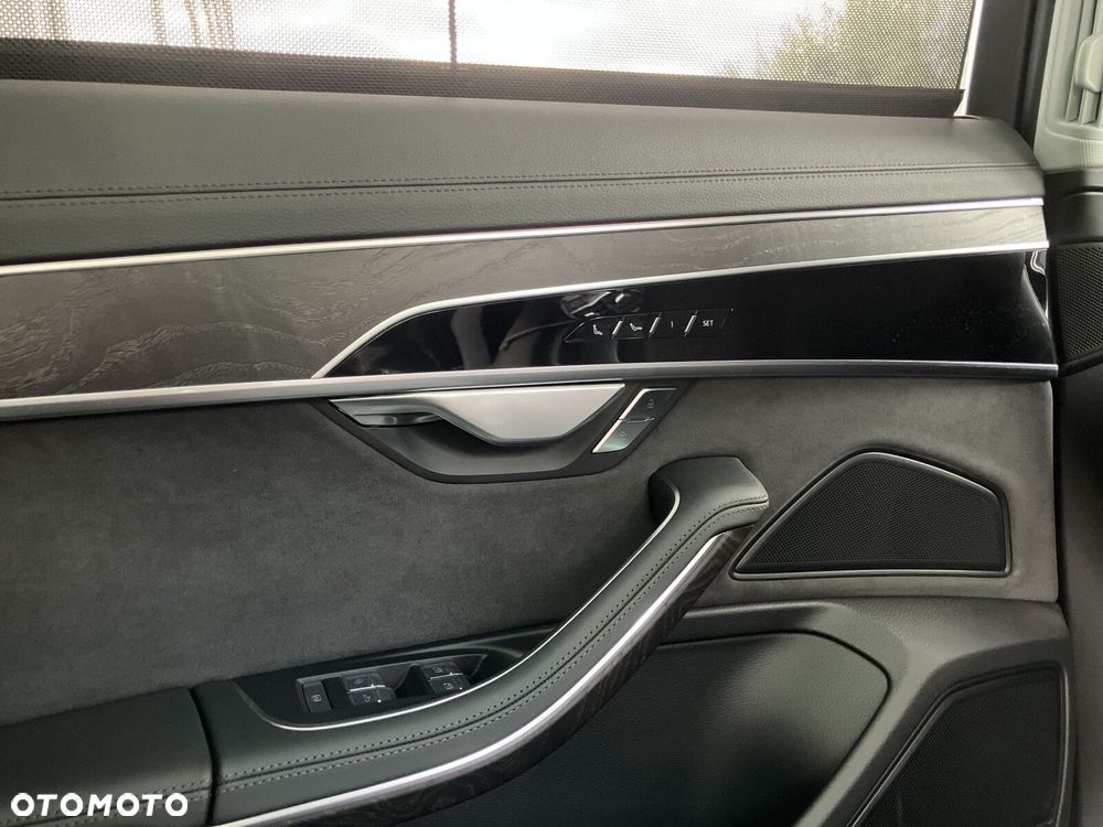Audi A8 - 36