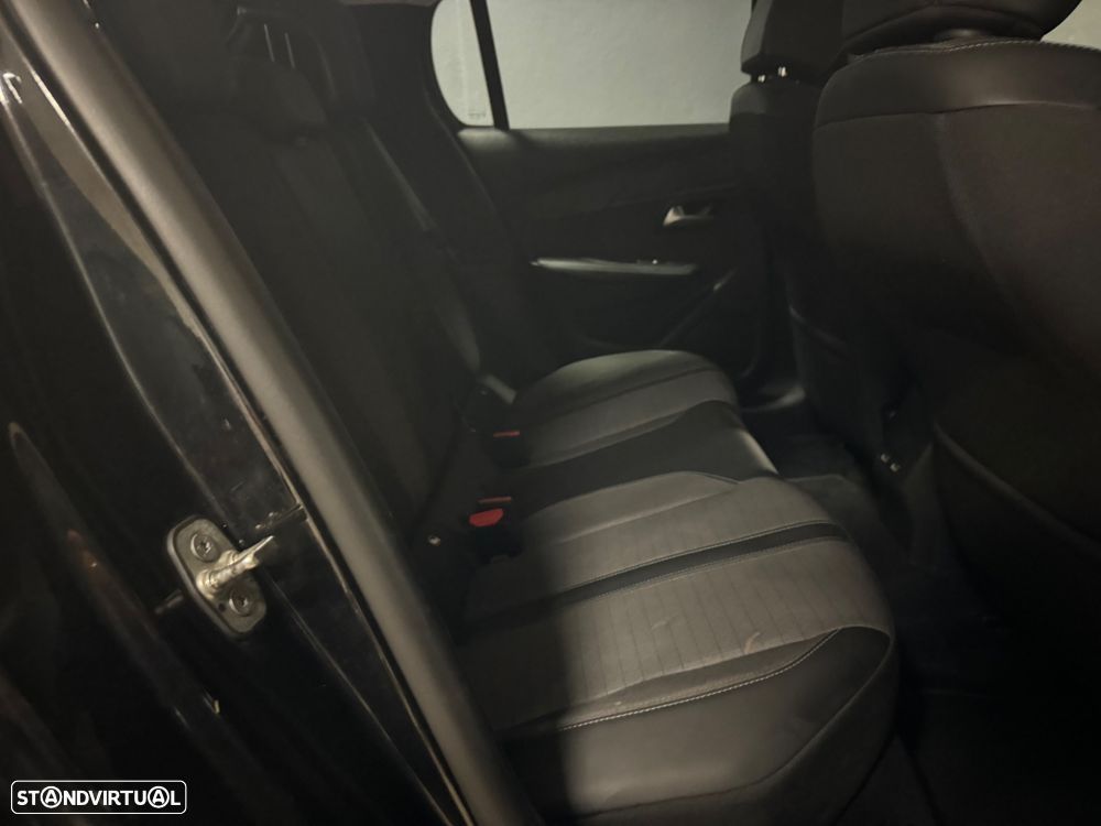 Peugeot 208 1.2 PureTech Allure EAT8 - 13