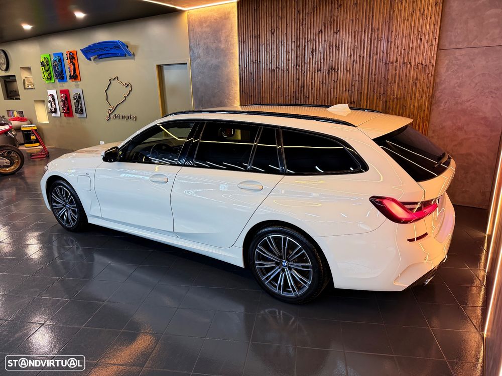 BMW 330 e Touring Aut. M Sport - 11