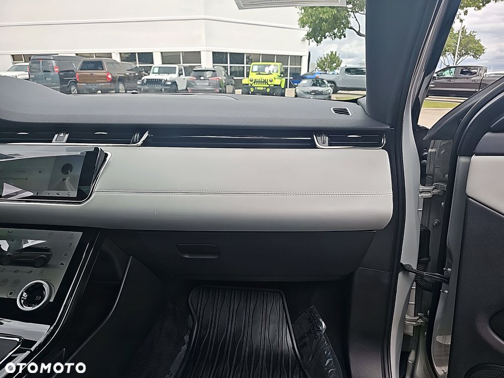 Land Rover Range Rover Evoque P250 R-Dynamic HSE - 8