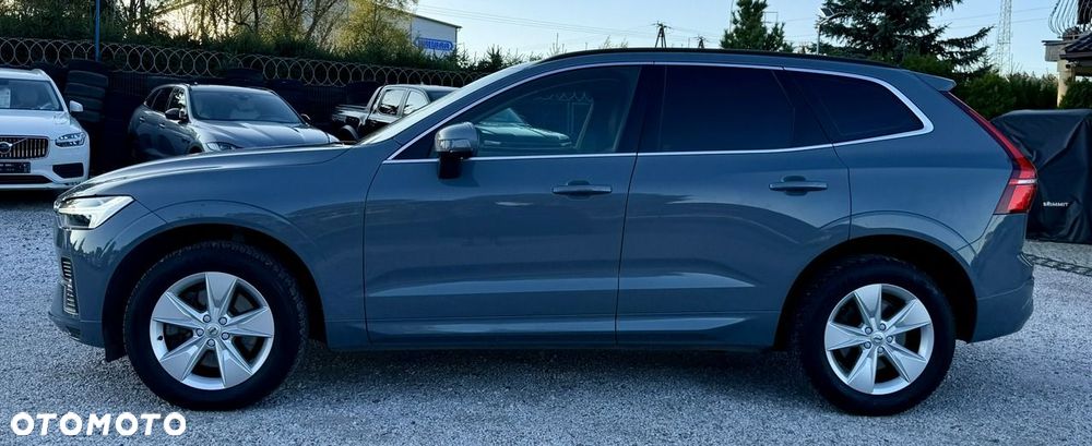 Volvo XC 60 B4 D Plus Dark - 8