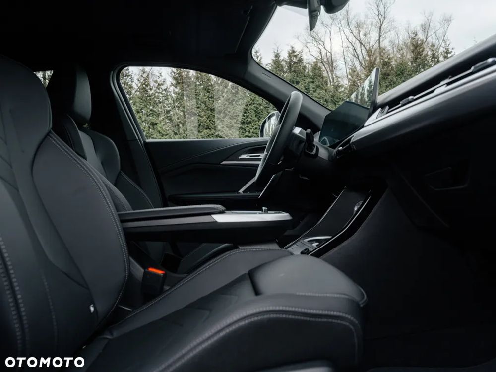 BMW iX2 eDrive20 - 9