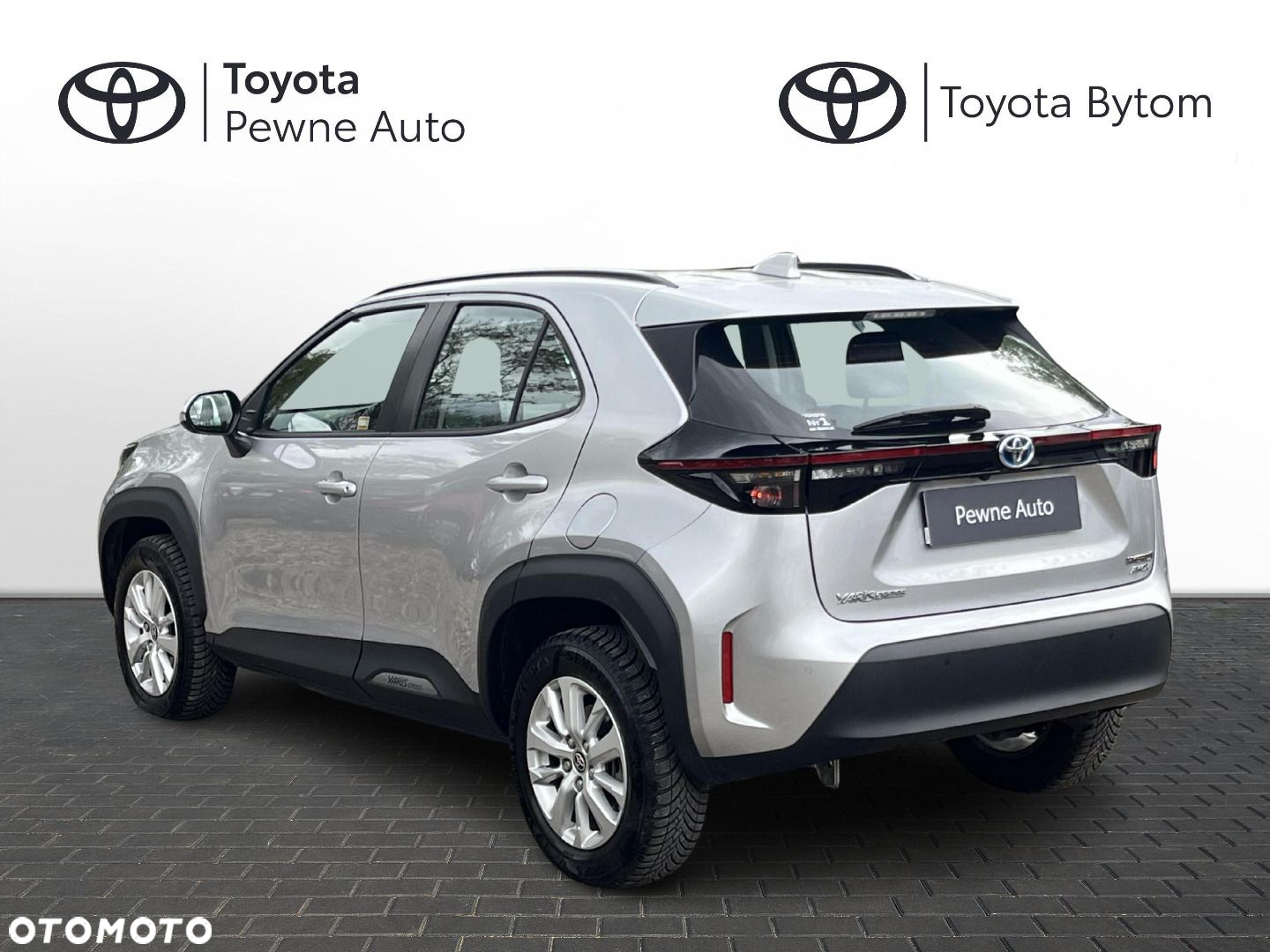 Toyota Yaris Cross Hybrid 1.5 Comfort 4x4 - 16