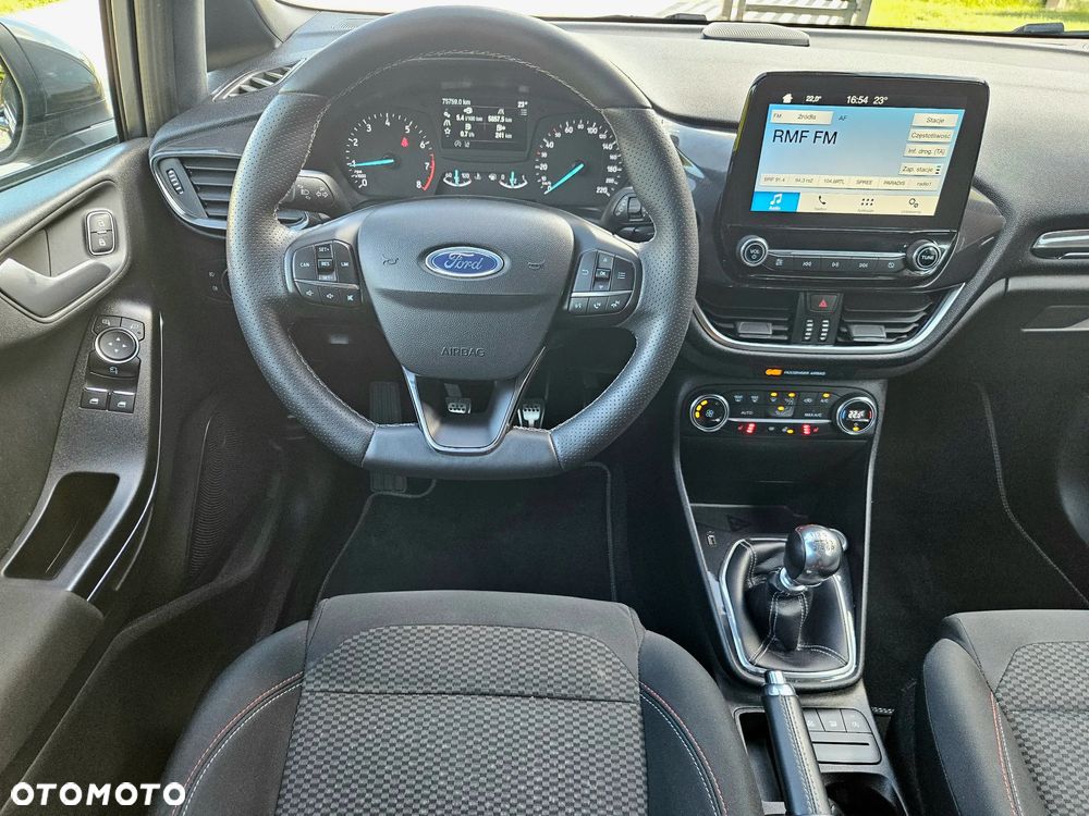 Ford Fiesta 1.0 EcoBoost S&S ST-LINE - 24