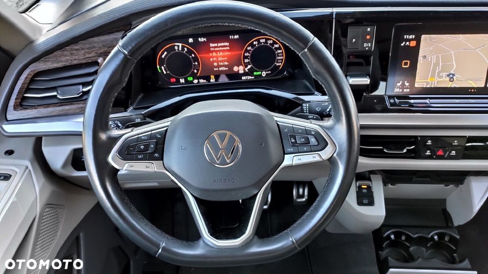 Volkswagen Multivan - 17