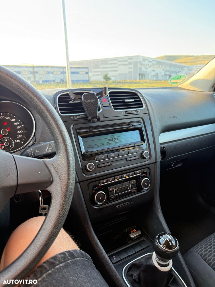 Volkswagen Golf 1.6 TDI DPF Comfortline - 8