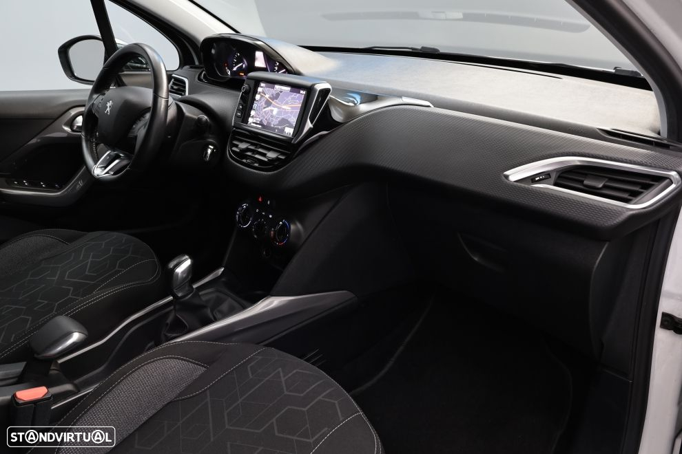 Peugeot 2008 1.6 BlueHDi Active - 43