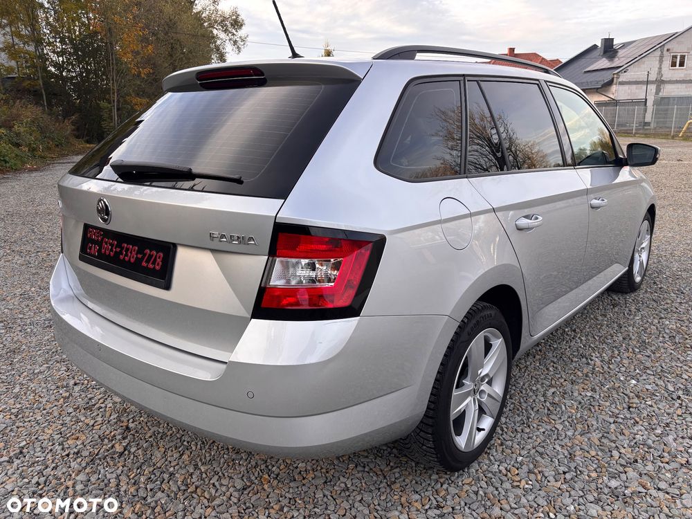 Skoda Fabia - 10