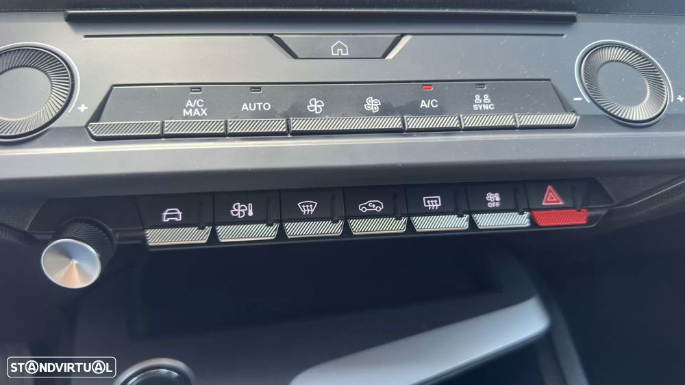 Peugeot 308 1.2 Hybrid Style e-DCS6 - 16