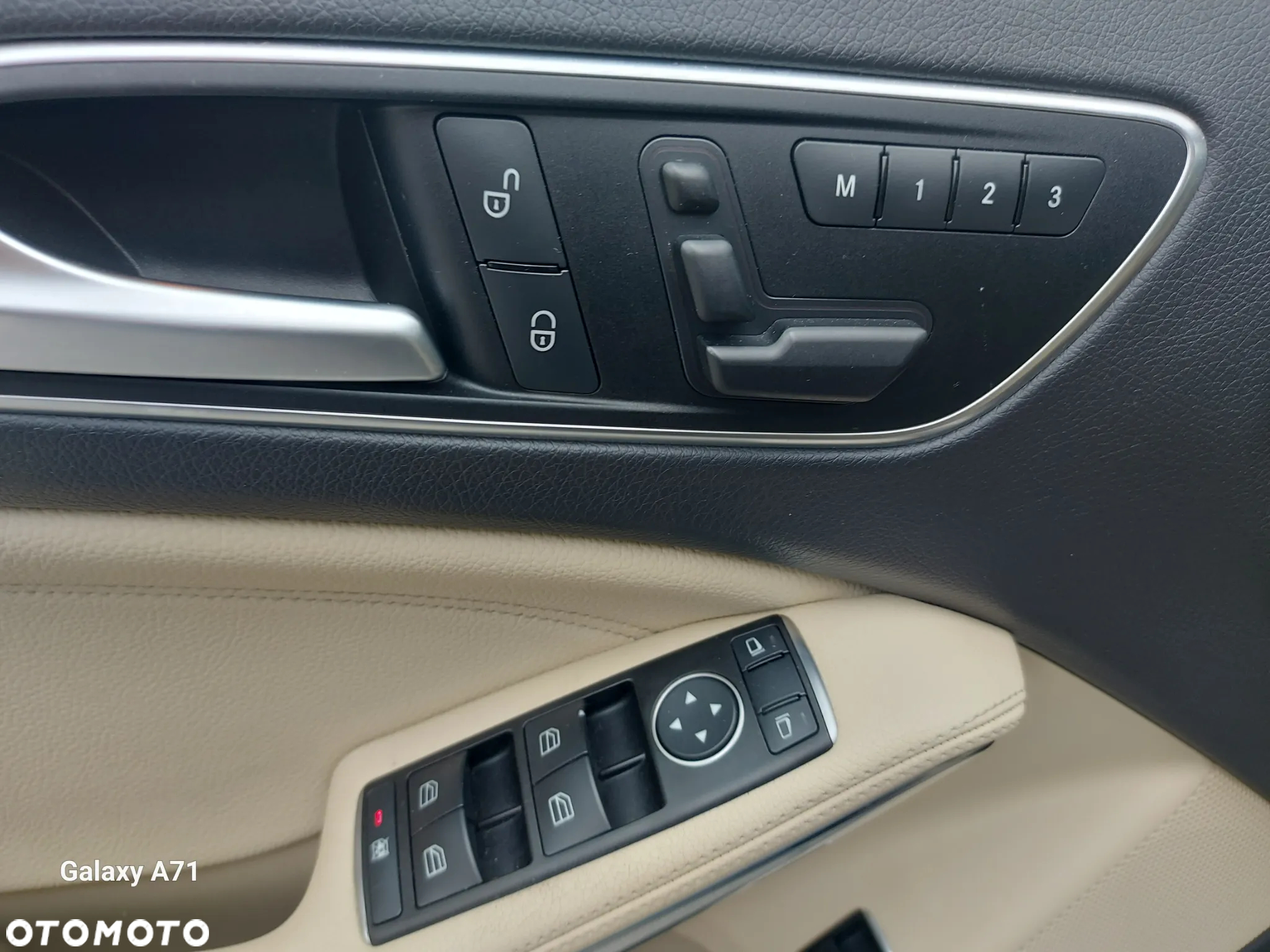 Mercedes-Benz GLA 250 4-Matic AMG Line - 22