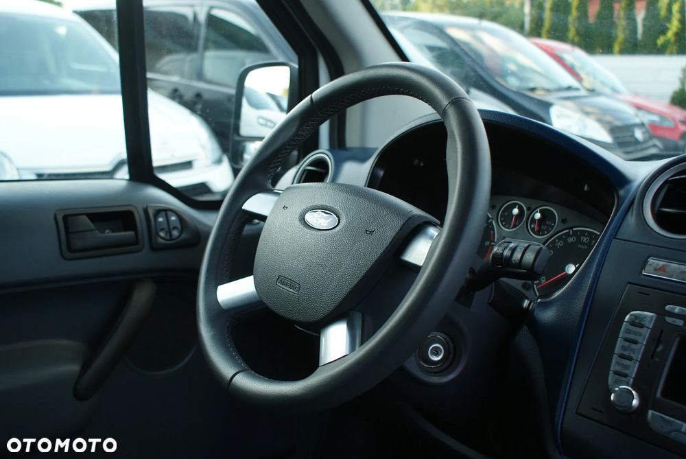Ford Transit Connect - 11
