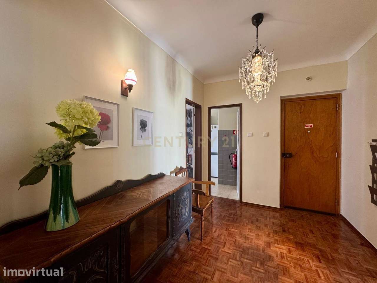 Apartamento T3 mobilado localizado na freguesia da Atalaia - Grande imagem: 5/18