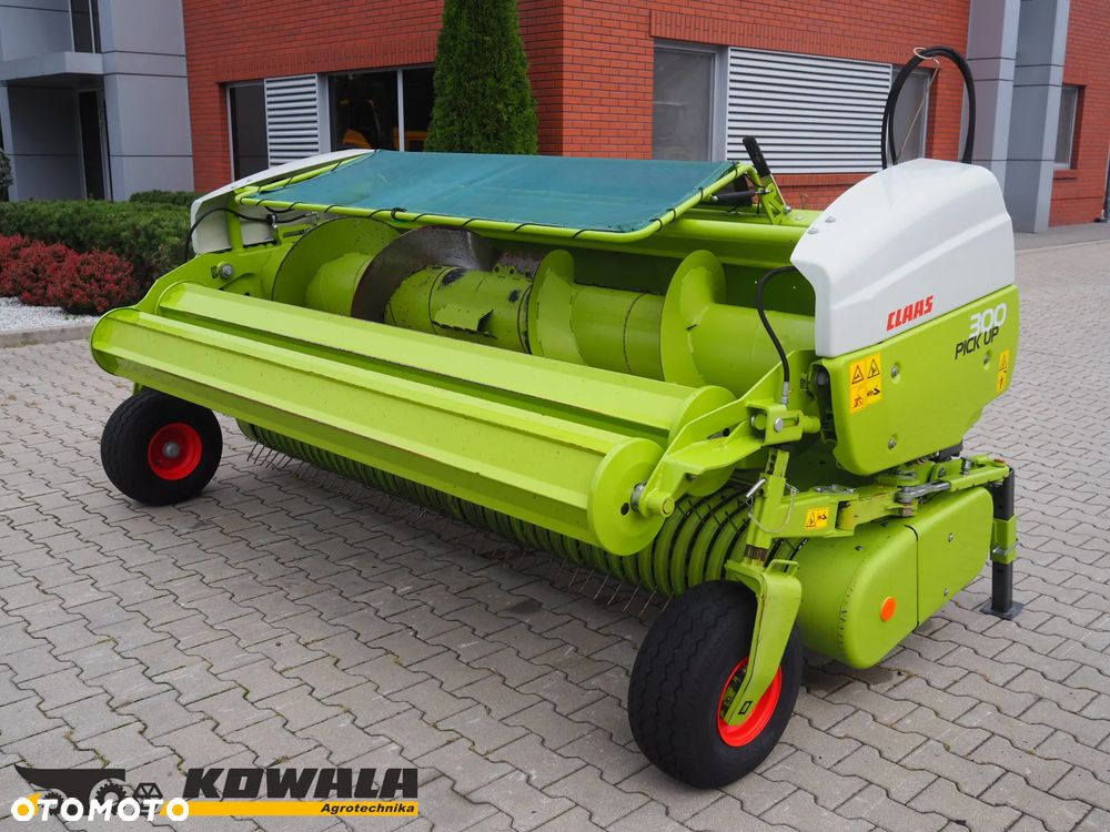 Claas PICK UP 300 HD - 2