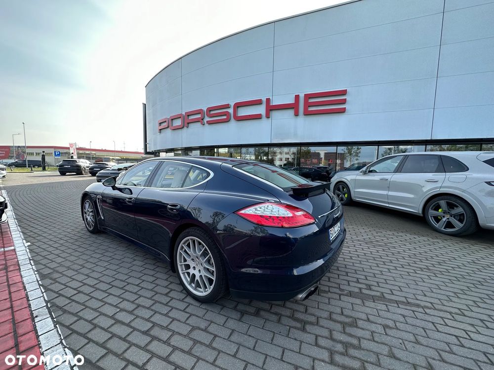 Porsche Panamera 4S - 12