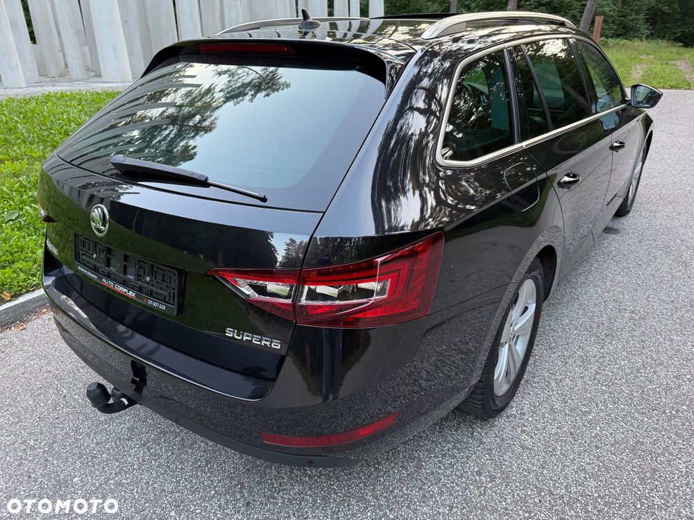 Skoda Superb 2.0 TDI DSG L&K - 12