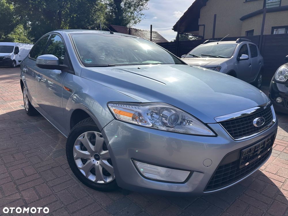 Ford Mondeo 1.6 Ambiente - 2