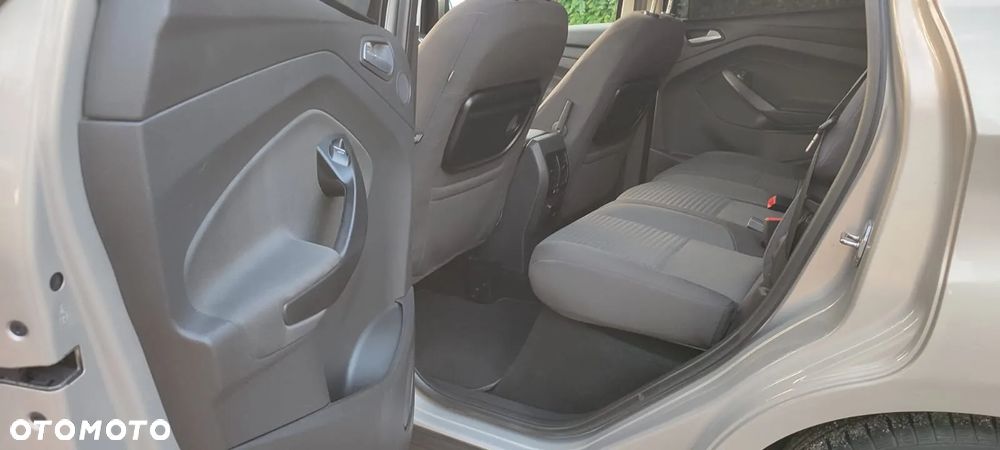 Ford C-MAX 2.0 TDCi Start-Stop-System Titanium - 32
