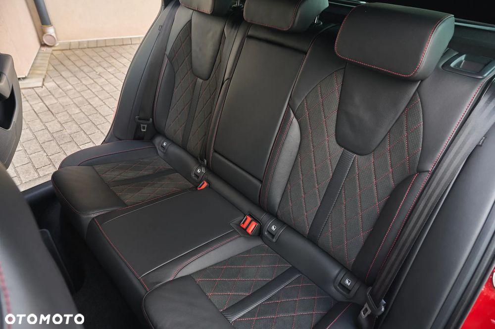 Skoda Octavia 2.0 TDI DSG 4x4 RS Plus - 24