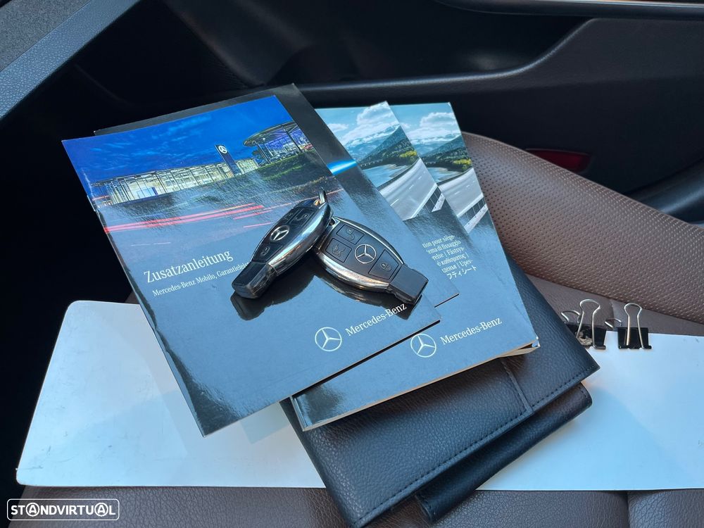 Mercedes-Benz CLA 45 AMG 4Matic 7G-DCT Orange Art Edition - 52