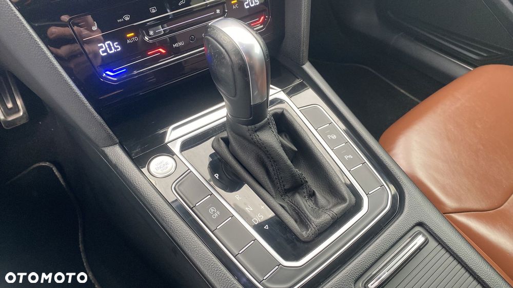 Volkswagen Arteon 2.0 TSI Elegance DSG - 19