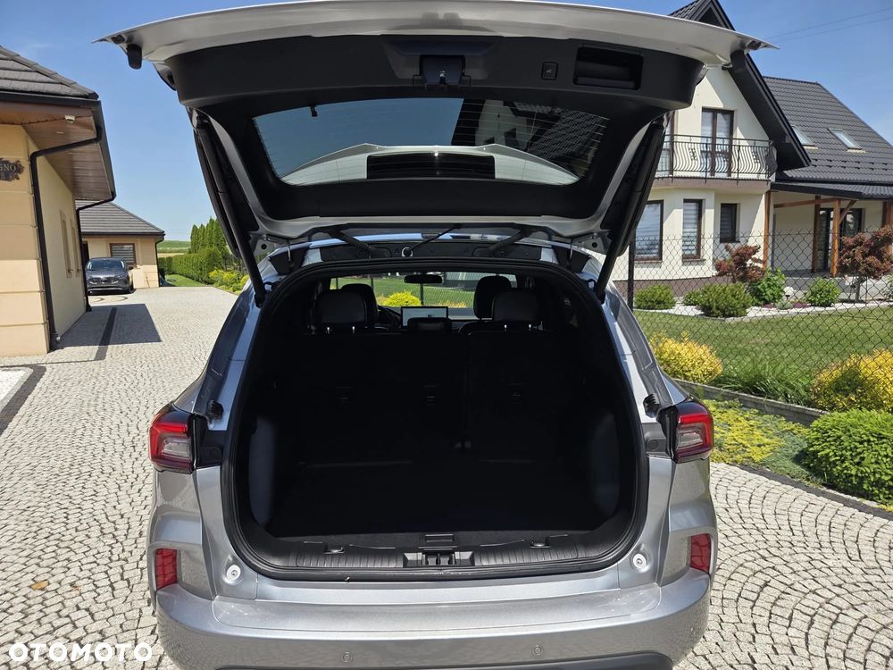 Ford Kuga - 18