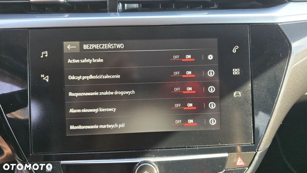 Opel Corsa 1.2 Direct Injection Turbo Start/Stop GS - 35
