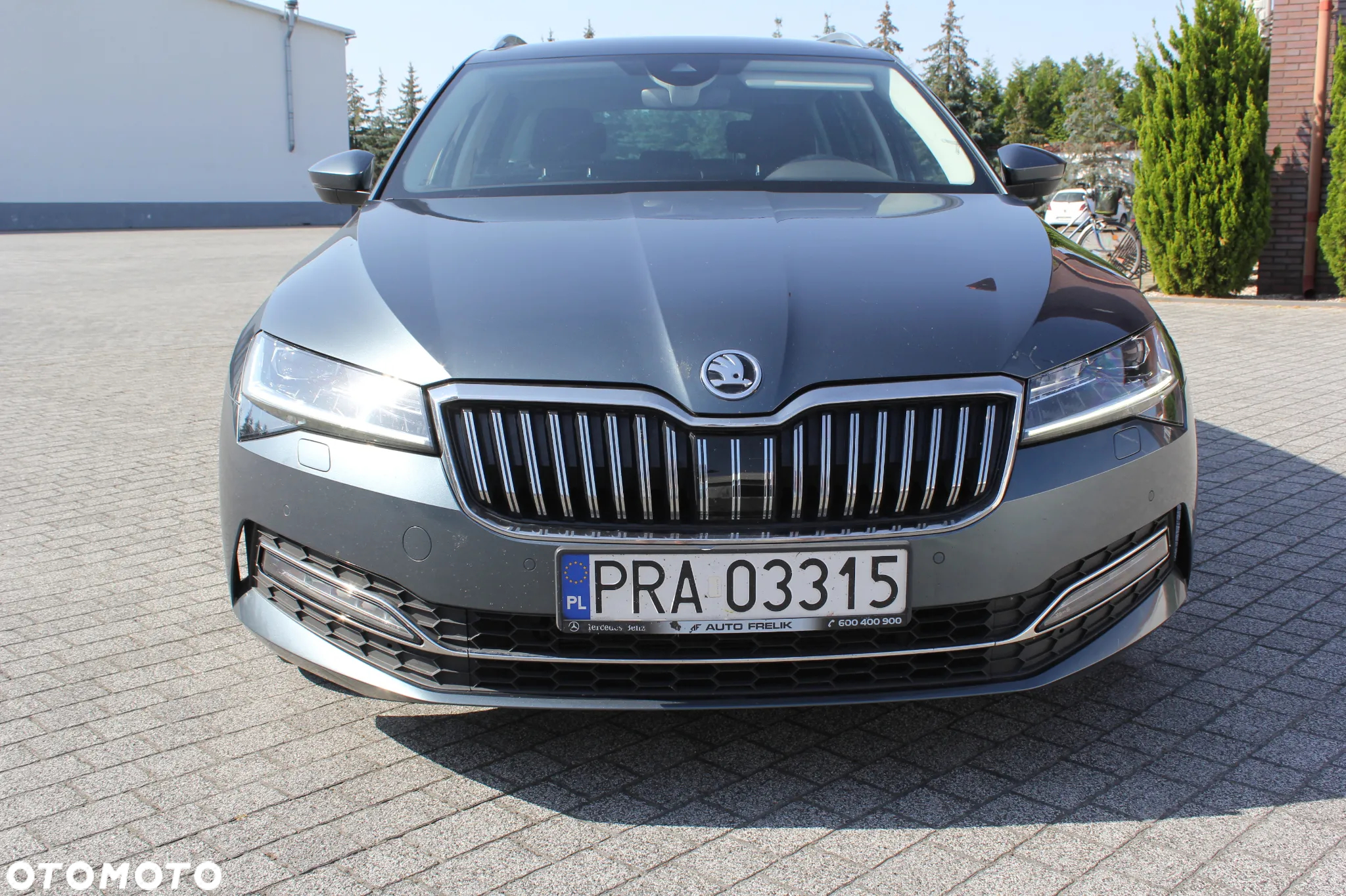 Skoda Superb 2.0 TDI DSG Ambition - 8