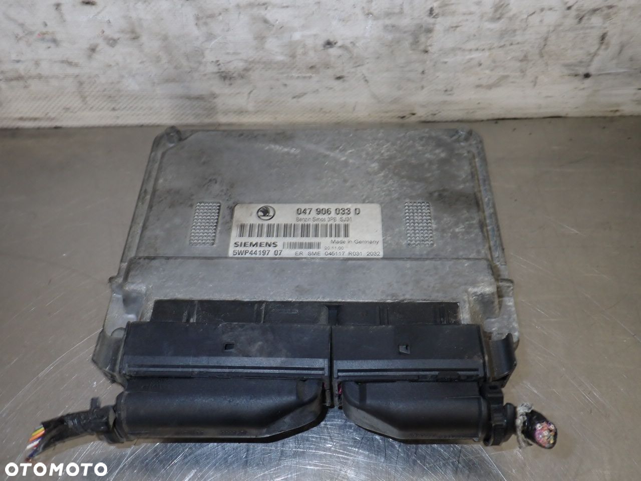 KOMPUTER SILNIKA SKODA FABIA I 1.4 047906033D - 2